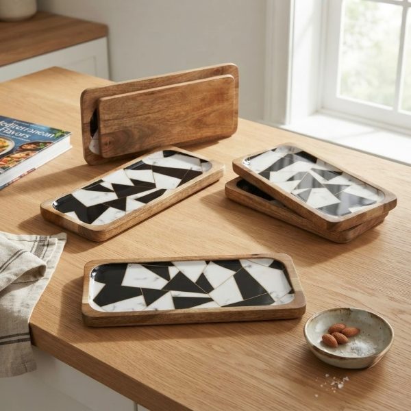BCM-001_2.jpg Bandeja Rectangular de Madera con Revestimiento de Esmalte – Diseño de Triángulos Blancos y Negros