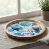 BDP-001_2.jpg Bandeja Ovalada de Cerámica con Motivos Marinos Azules – Fuente Decorativa Blanca
