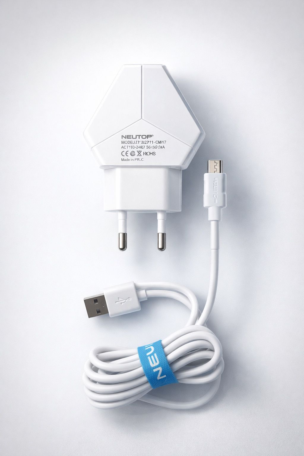 Cargador móvil de viaje (petaca+cable)