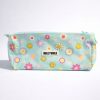 Estuche verde con flores