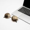 Gafas de Sol Redondas Tornasoladas con Patas Negras | Estilo Moderno y Original