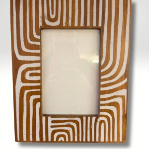 Cartera Deportiva Gris con Cremallera y Correa de Mano