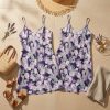 Vestido corto satinado con flores moradas para mujer – vestido elegante, ligero y femenino para verano
