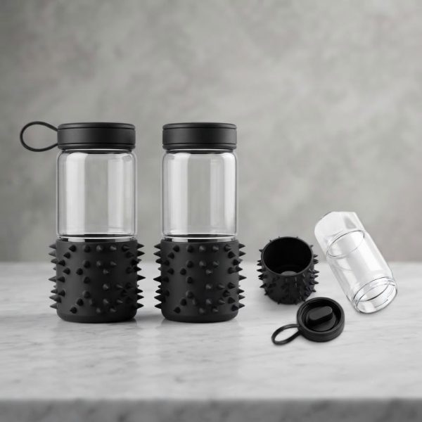 BPNS-001_1.JPG Botella Negra con Funda de Silicona de Púas Sensoriales – Botella Reutilizable Antideslizante