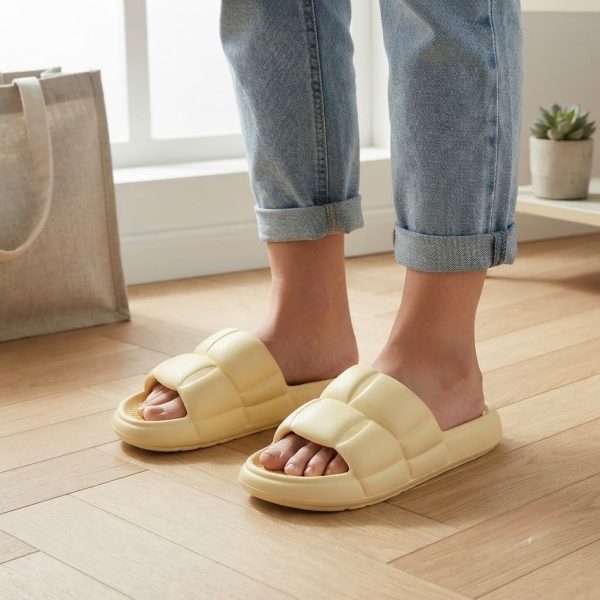 CAA-001_2.jpg Chanclas de Goma Amarillas Acolchadas para Mujer – Suela Antideslizante Talla 36/37