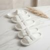 CBA-001_2.jpg Chanclas de Goma Blancas Acolchadas para Mujer – Suela Antideslizante Talla 36/37