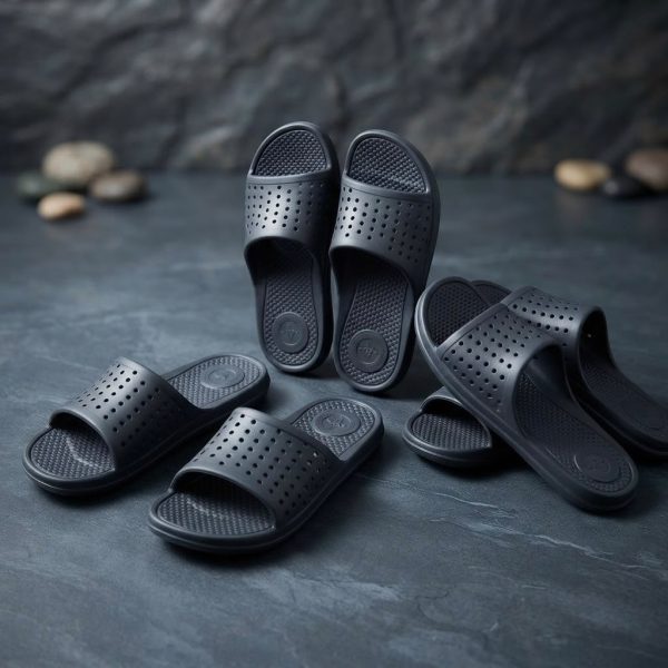 CCCNN-001_2.JPG Chanclas Tipo Crocs Negras Caladas para Niño – Zuecos de Goma Talla 33