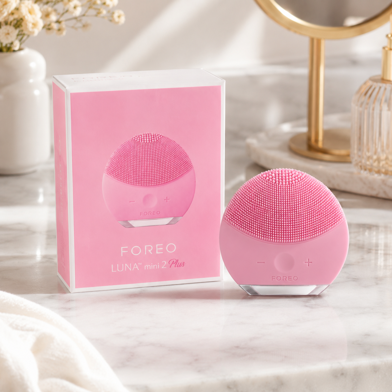 Cepillo Facial Eléctrico de Silicona FOREO LUNA Mini 2 Plus – Limpiador Facial Recargable Rosa