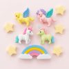 Gomas Iwako con unicornios, pegaso, estrellas y arcoíris fuera del envase