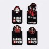 Los cuatro diseños de marcapáginas La Casa de Papel fuera del soporte, sobre fondo blanco.