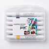 Estuche transparente con 12 rotuladores de pintura acrílica de colores
