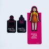 Tres marcapáginas de Squid Game: dos pequeños negros y uno alargado rosa con ilustración de la muñeca.