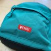 Mochila urbana turquesa con espalda acolchada