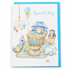 Tarjeta Special Boy de Juicy Lemon con bebé en cuna y sobre azul